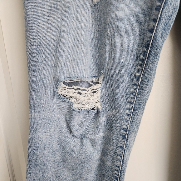 Express Low Rise Light Wash Ripped Bootcut Jeans - Picture 4 of 12